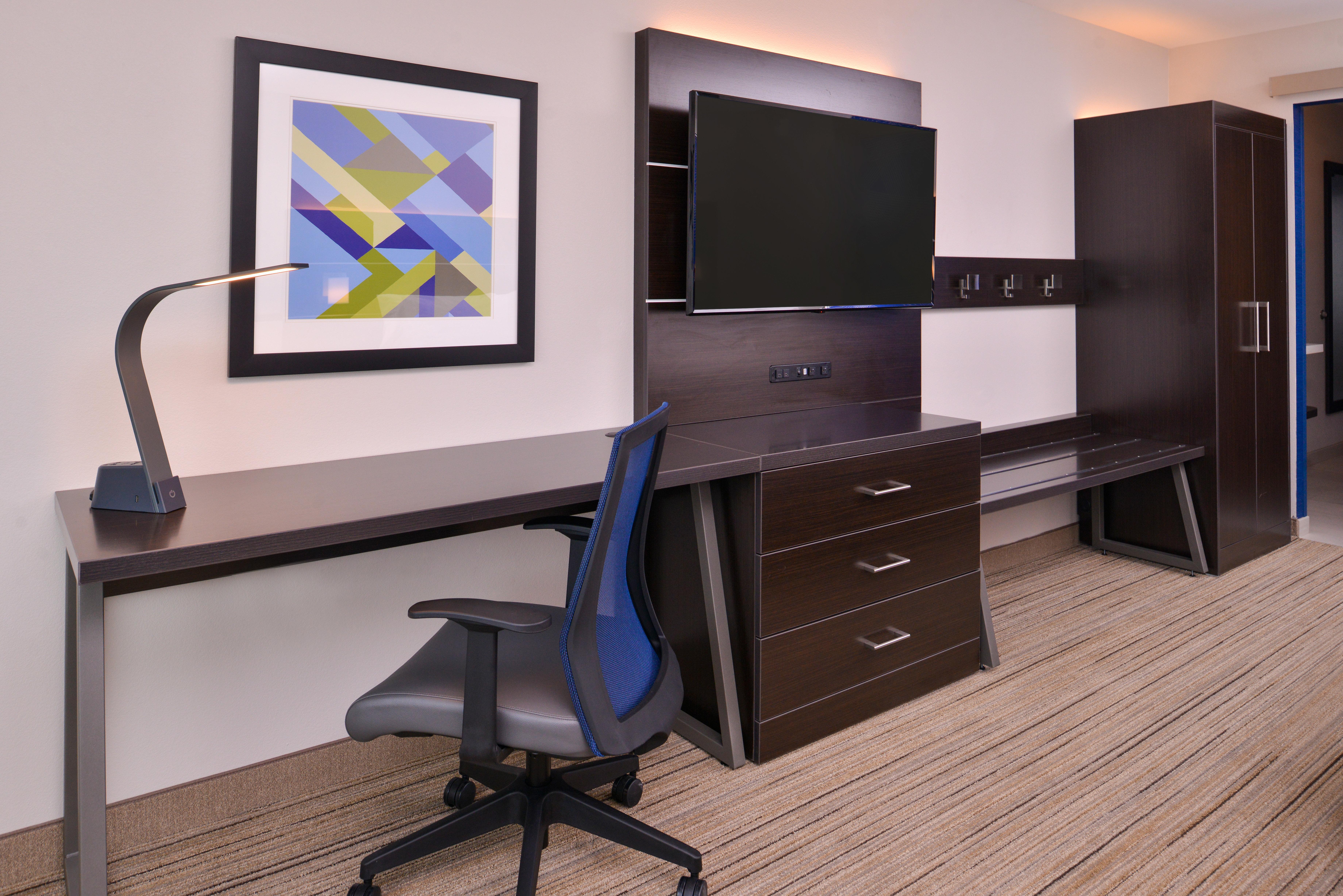 Holiday Inn Express & Suites - Olathe West By Ihg Bagian luar foto
